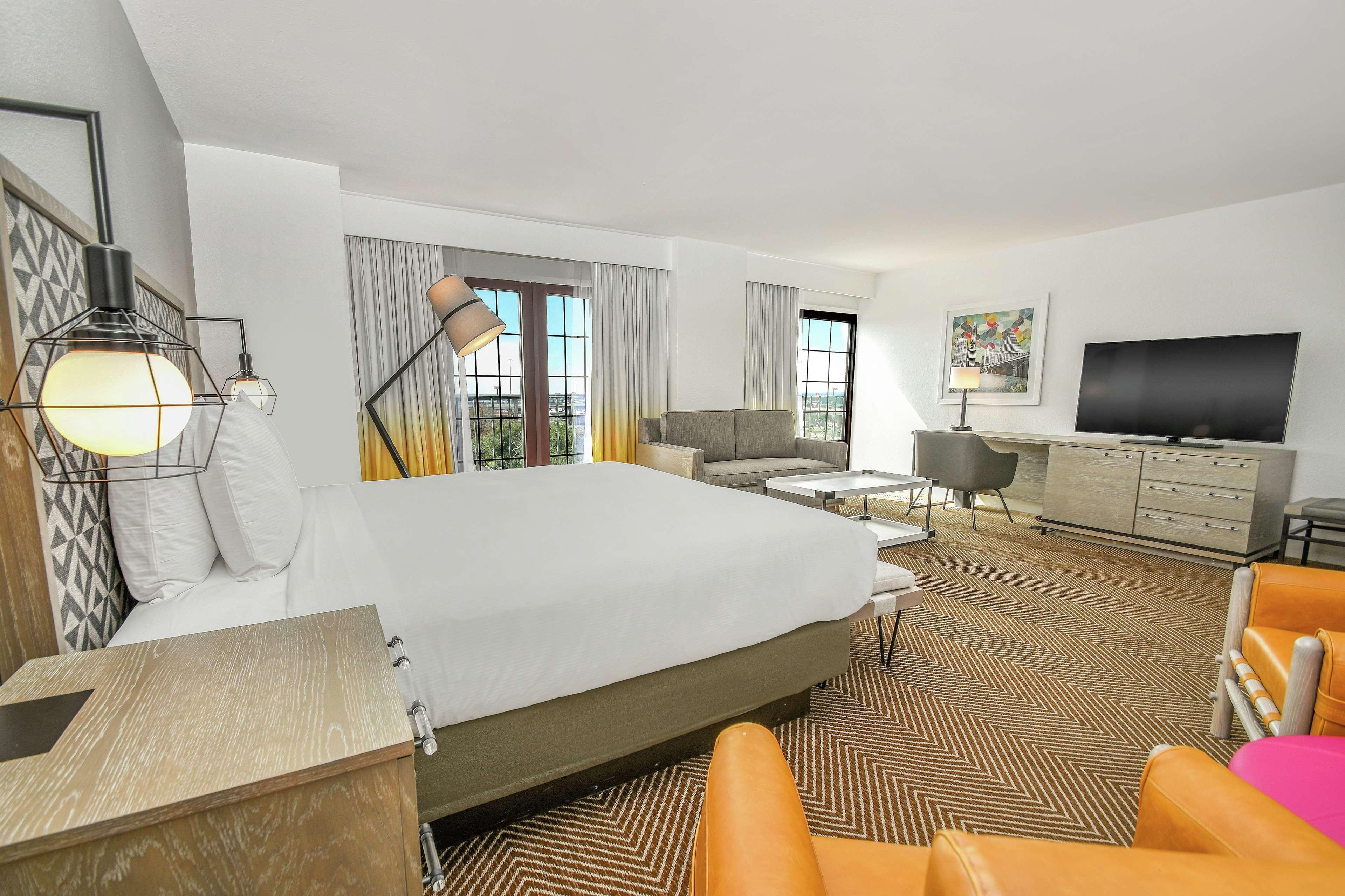 Hotel Doubletree By Hilton Austin Exterior foto